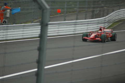 2008年F1日本グランプリ決勝、ライコネンピットアウト