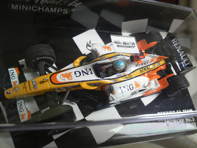 ミニチャンプス　1/43スケール ルノー　F1　チーム　ショーカー　2008　F.アロンソ #2